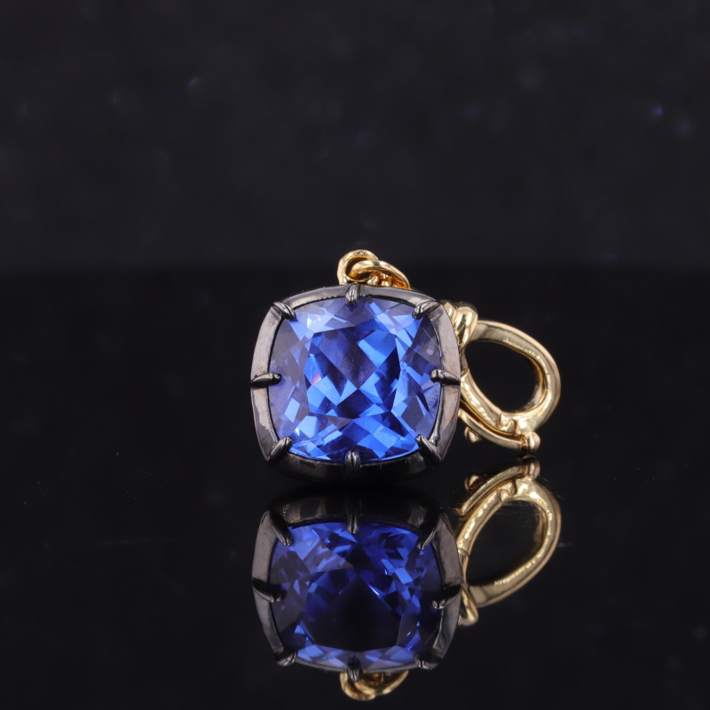 9×9mm Cushion Cut Lab Grown Sapphire 18K Yellow Gold Diamond Pendant