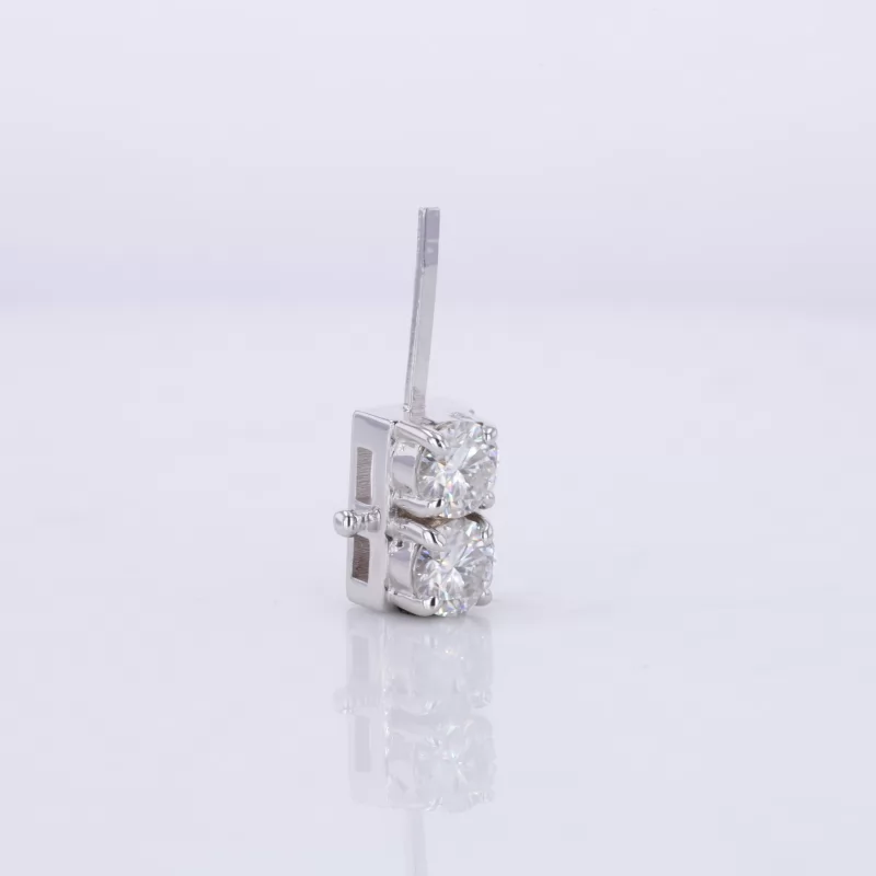 4mm Round Brilliant Cut Moissanite 18K White Gold Diamond Pendant