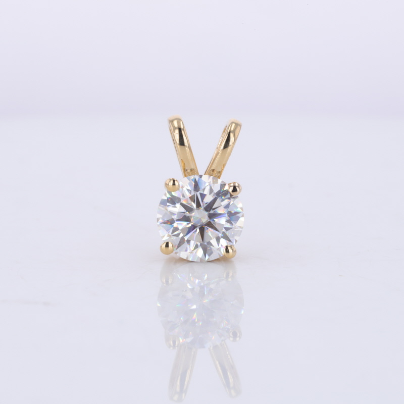 8mm Round Brilliant Cut Moissanite 18K Yellow Gold Diamond Pendant