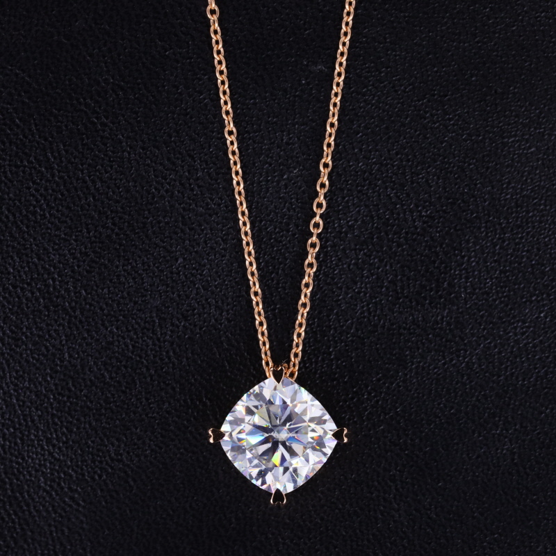 8×8mm Cushion Cut Moissanite 18K Rose Gold Diamond Pendant Necklace