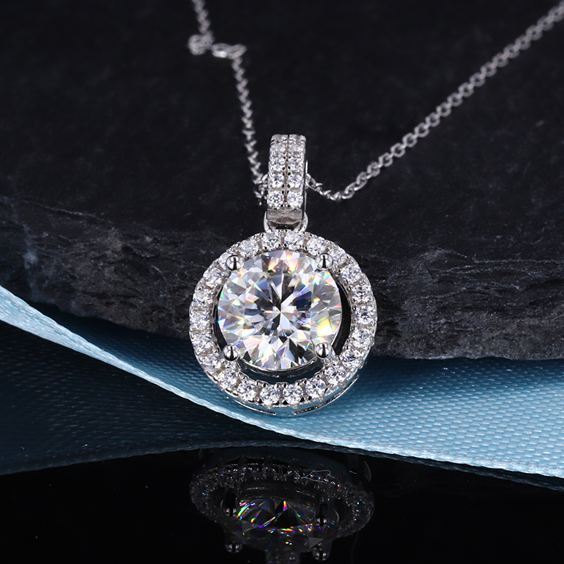 8mm Round Brilliant Cut Moissanite S925 Sterling Silver Diamond Pendant Necklace