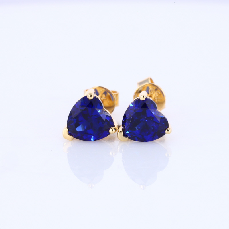 6×6mm Heart Cut Lab Grown Sapphire 18K Yellow Gold Diamond Stud Earrings