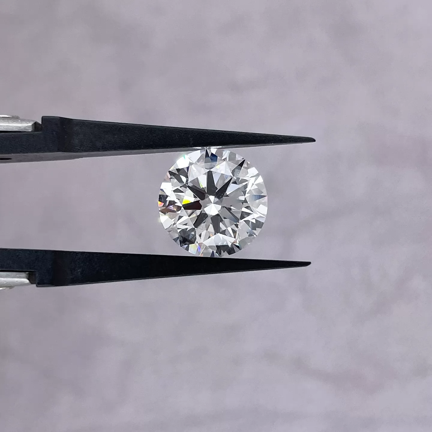 Round Brilliant Cut 4.19ct F Color CVD Lab Grown Diamond