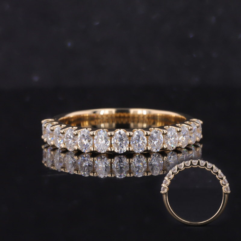 2.5×3.5mm Oval Cut Moissanite 14K Yellow Gold Thirteen Stone Diamond Ring