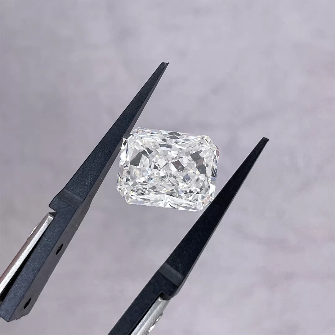 7.03ct F VS2 Radiant Cut IGI CVD Lab Grown Diamond