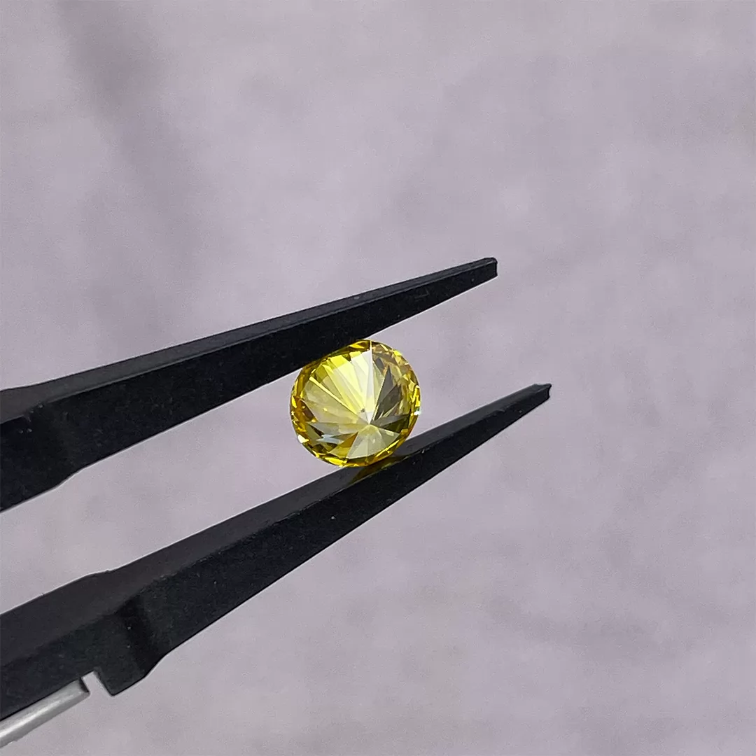 Yellow Color 0.24ct to 0.73ct Round Brilliant Cut Lab Grown Diamond