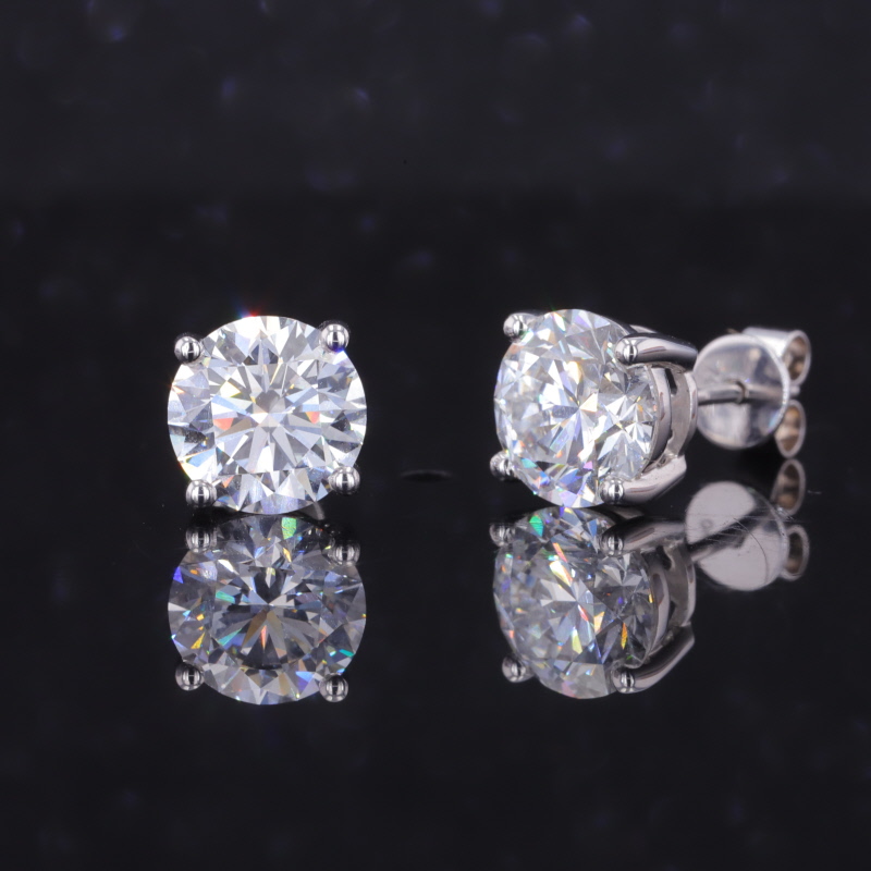 7.46mm Round Brilliant Cut Lab Grown Diamond 18K White Gold Diamond Stud Earrings