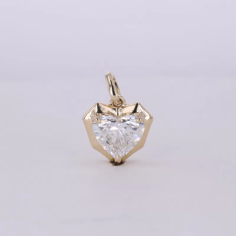 7.09×7.99mm Heart Cut Lab Grown Diamond Bezel Set 14K Yellow Gold Diamond Pendant