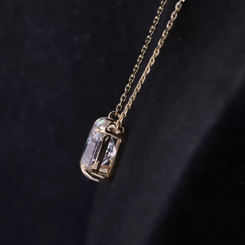 10.31×13.47mm Oval Cut Lab Grown Diamond 14K Yellow Gold Diamond Pendant Necklace