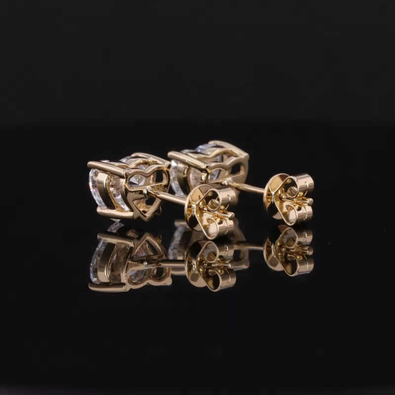 6.27×7.13mm Heart Cut Lab Grown Diamond 18K Yellow Gold Diamond Stud Earrings