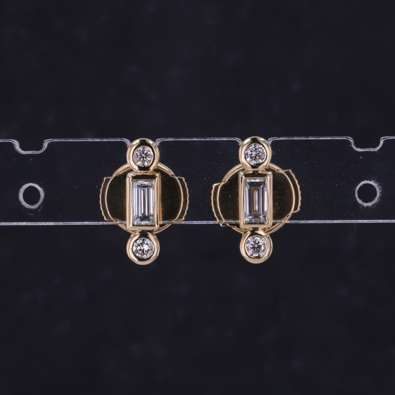 2×4mm Baguette Step Cut Lab Grown Diamond 18K Yellow Gold Diamond Stud Earrings