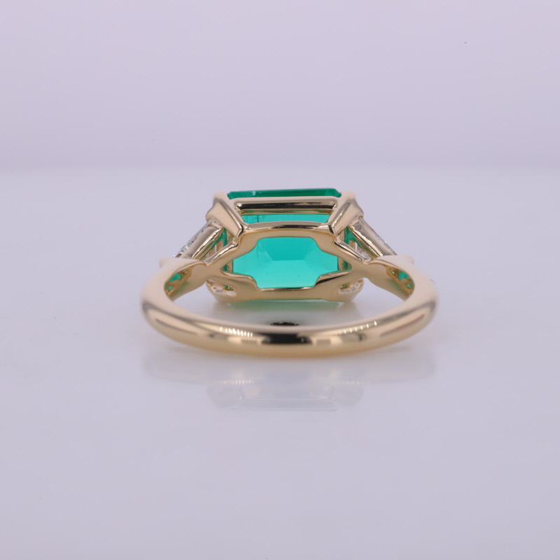 8×10mm Octagon Emerald Cut Lab Grown Emerald 14K Yellow Gold Three Stone Engagement Ring