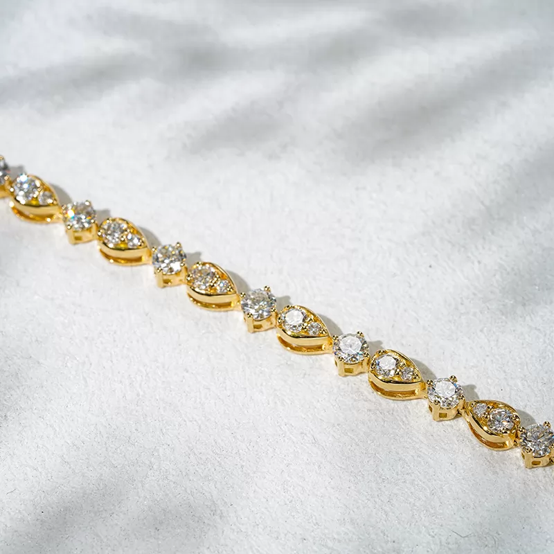 18K Solid Yellow Gold with Round Shape Lab Grown Diamond Bracelet