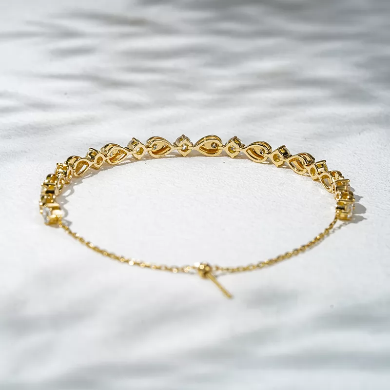 18K Solid Yellow Gold with Round Shape Lab Grown Diamond Bracelet