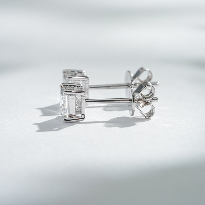 4×4mm Princess Cut Lab Grown Diamond 18K White Gold Diamond Stud Earrings