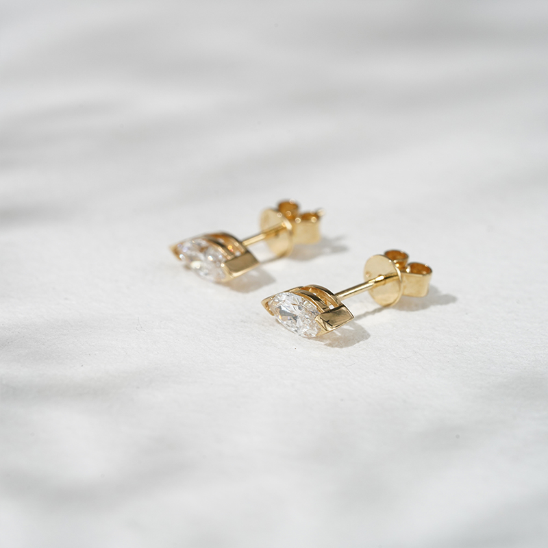 3.5×7mm Marquise Cut Lab Grown Diamond 18K Gold Diamond Stud Earrings