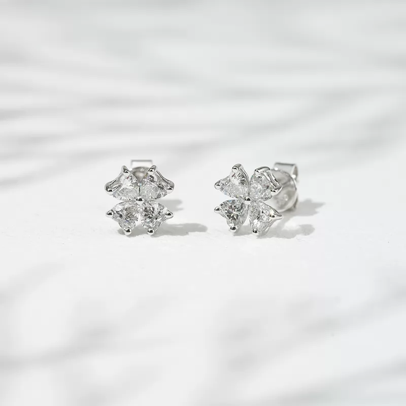 3×3mm Heart Cut Lab Grown Diamond Four Leaves Clover Shape 18K White Gold Diamond Stud Earrings