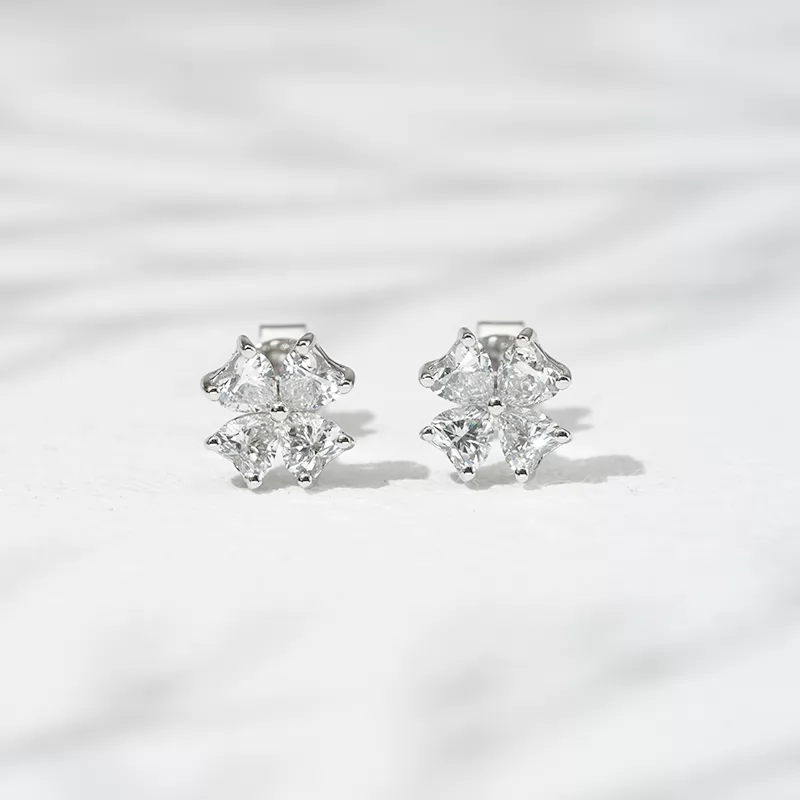 3×3mm Heart Cut Lab Grown Diamond Four Leaves Clover Shape 18K White Gold Diamond Stud Earrings