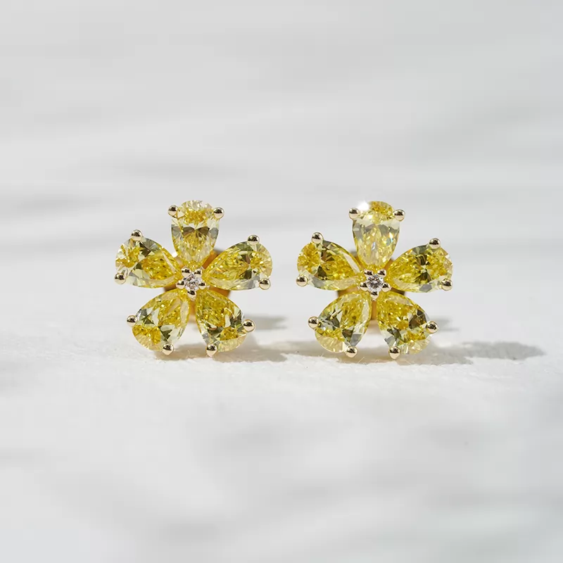 3×4.5mm Pear Cut Yellow Color Lab Grown Diamond Petals Shape Design 18K Yellow Gold Diamond Stud Earrings