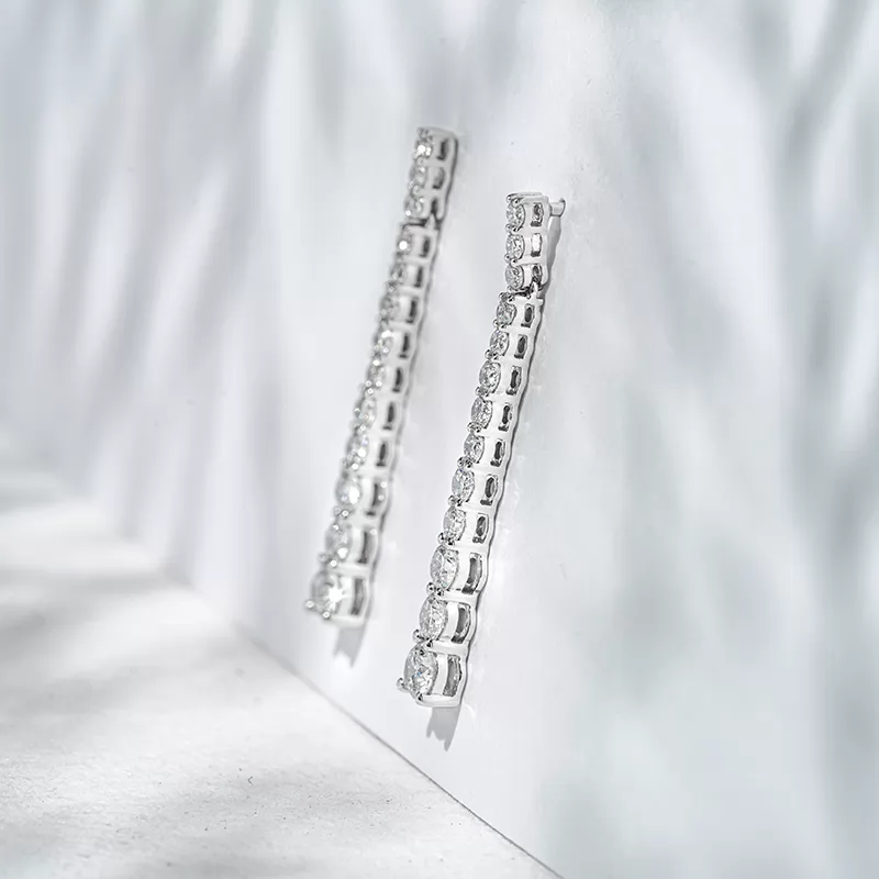 2.7mm Round Brilliant Cut Lab Grown Diamond 18K White Gold Diamond Earrings