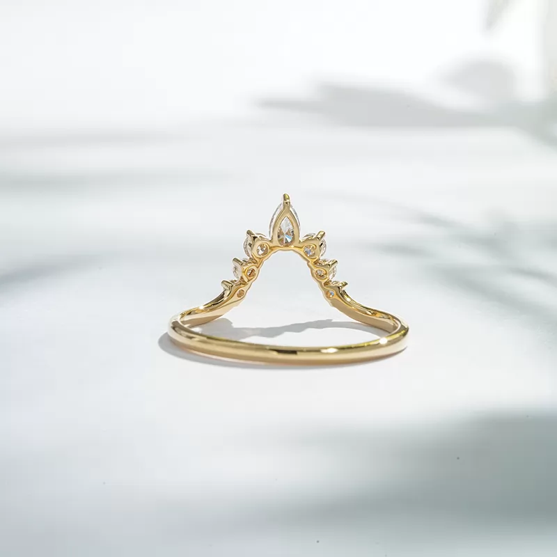 18k Yellow Gold V Shaped Wedding Band with Pear Shape and Round Lab Diamonds Wedding Ring